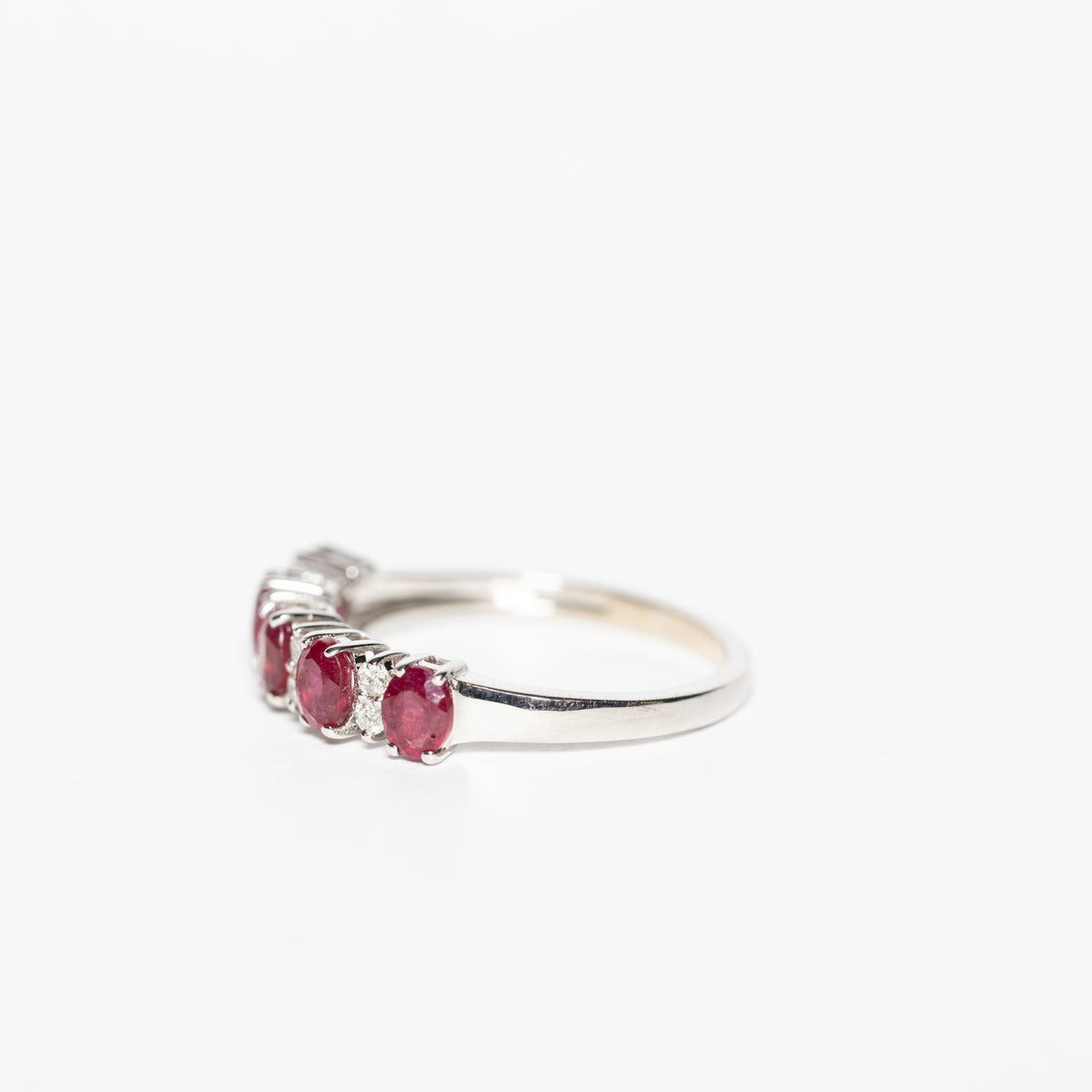18K White Gold Veretta Ring With Rubies And Diamonds