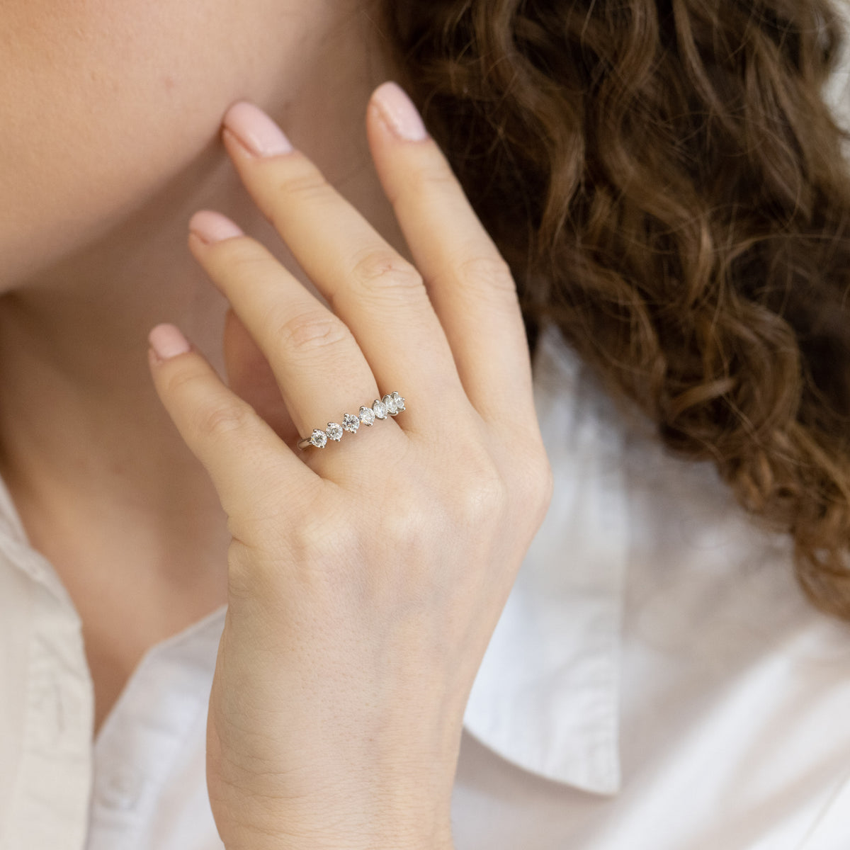 7 stone ring in Platinum and 1.00 ct brilliant cut diamonds