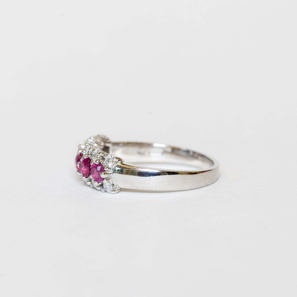 18K White Gold Veretta Ring With Rubies And Diamonds