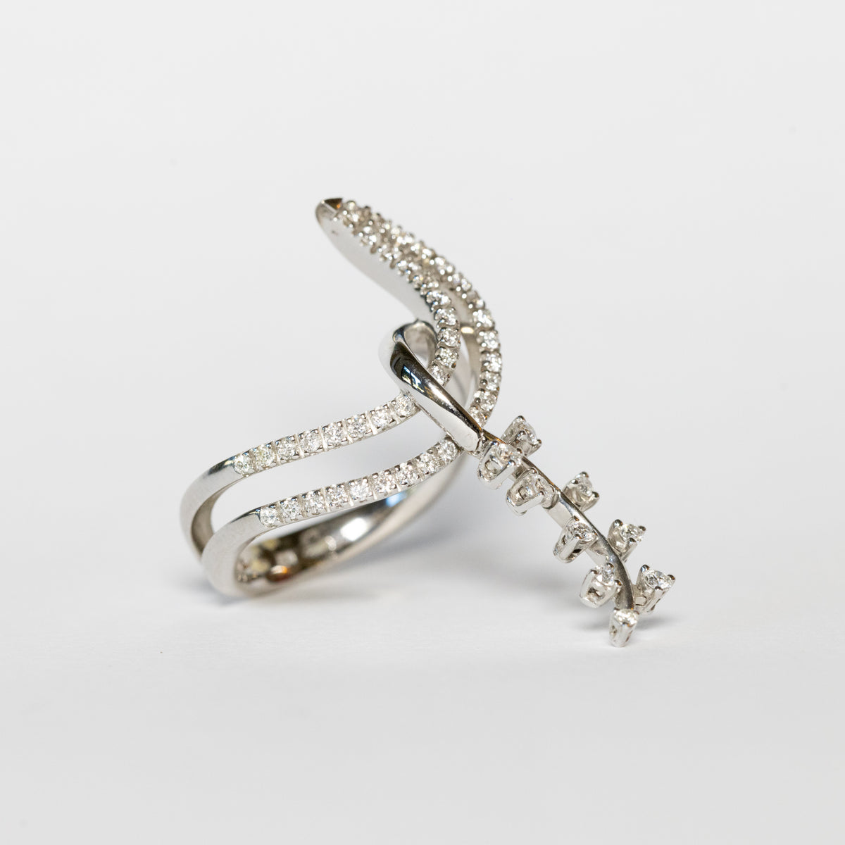 Anello Divenire in Oro Bianco 18 kt con Diamanti