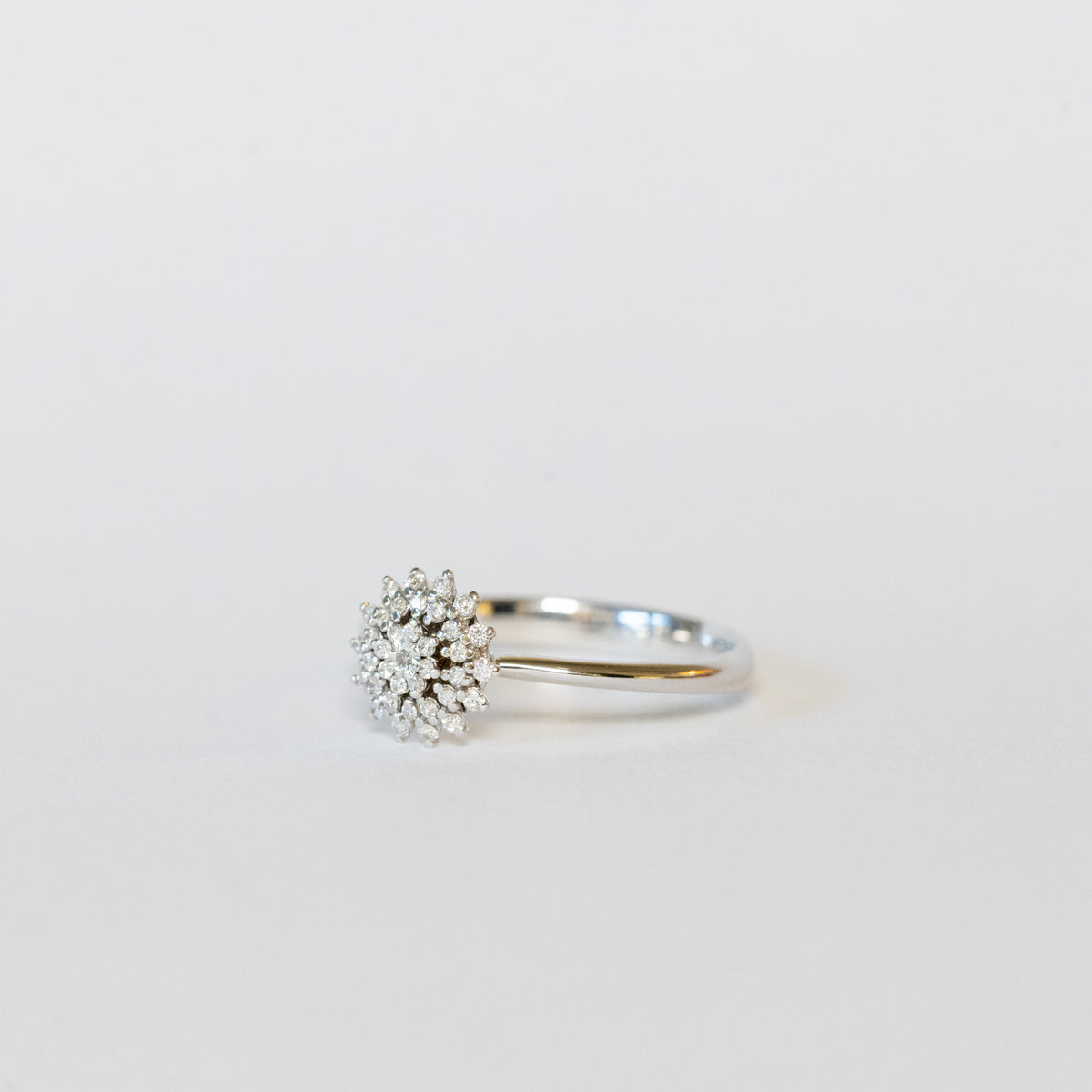 18kt White Gold Starfish Ring with Diamonds