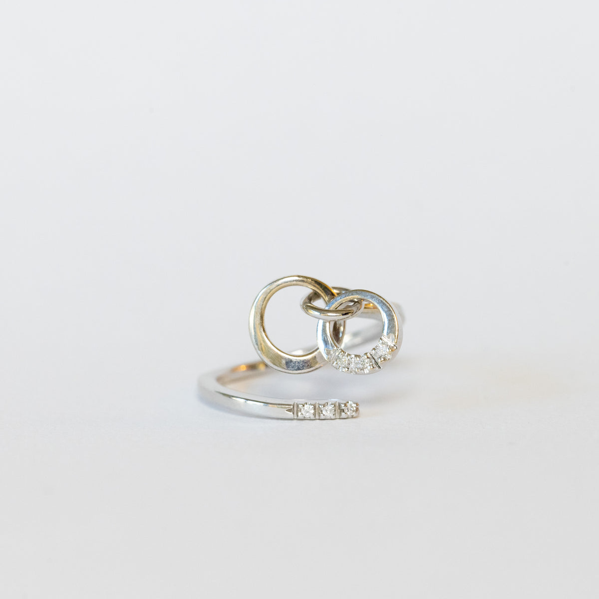 You&Me Ring in 18kt White Gold with Diamonds