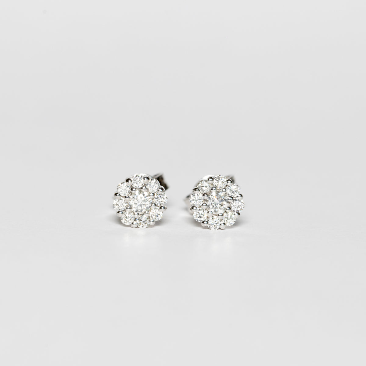 Orecchini "My Pavè" in Oro Bianco 18 kt e diamanti