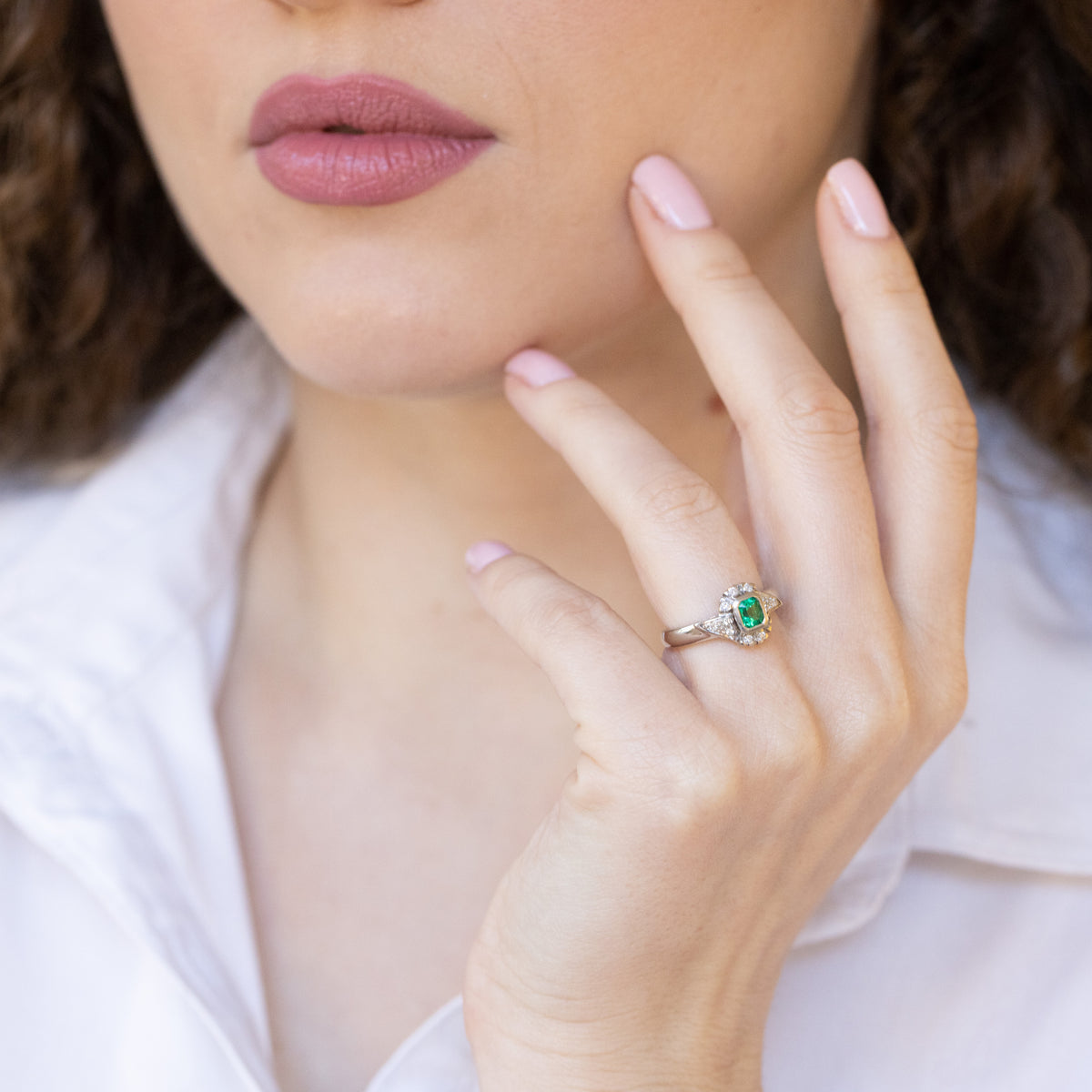 18K White Gold Bezel Set Ring with Emerald and Diamonds