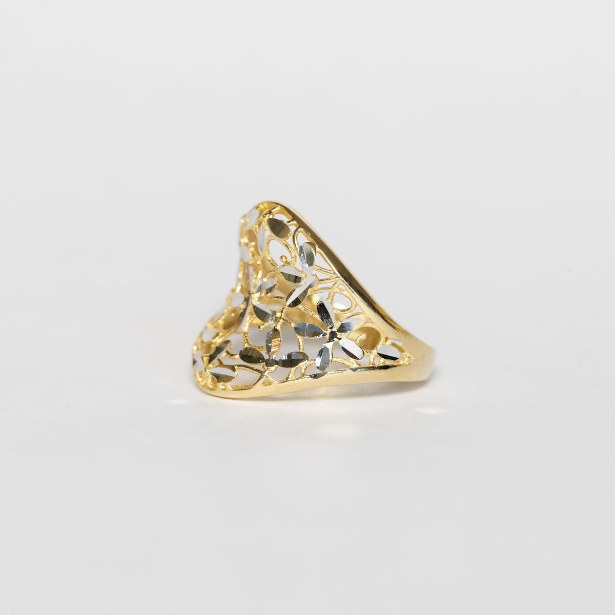 Anello Fascia con trama di fiori in oro giallo e bianco 18 kt