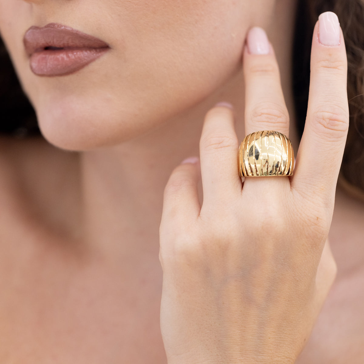 18Kt Yellow Gold Band Ring