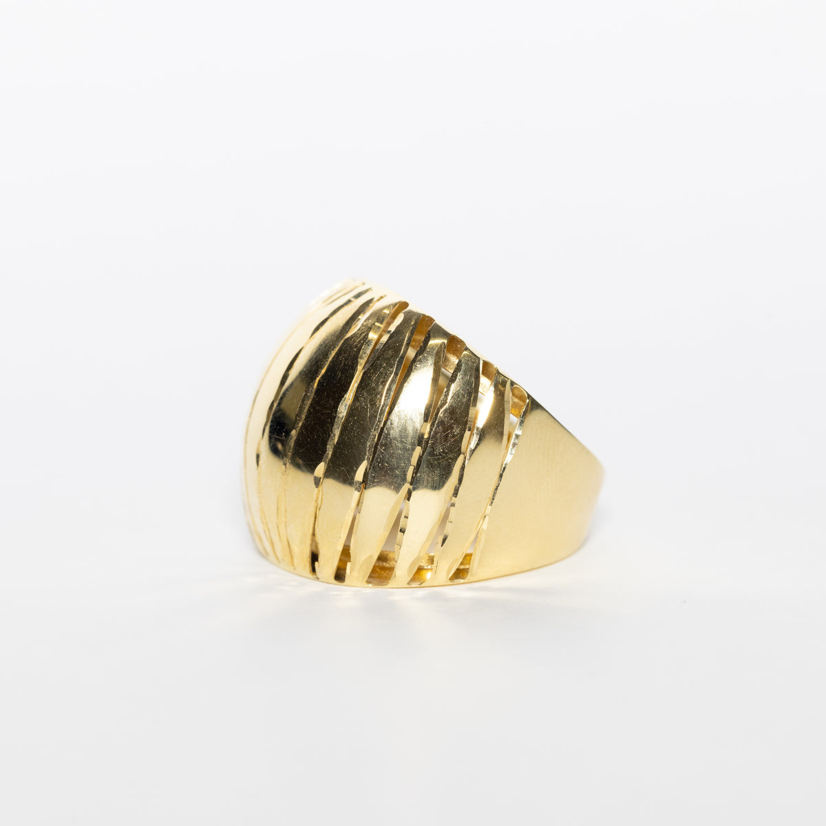 18Kt Yellow Gold Band Ring