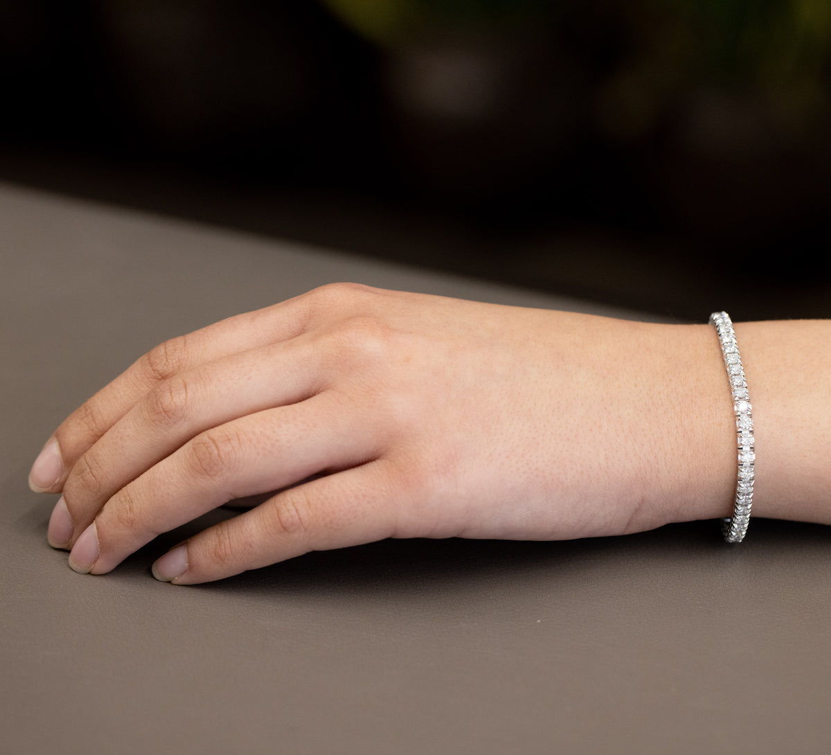 Bracciale Tennis in oro bianco 18 kt con diamanti da 5,65 kt