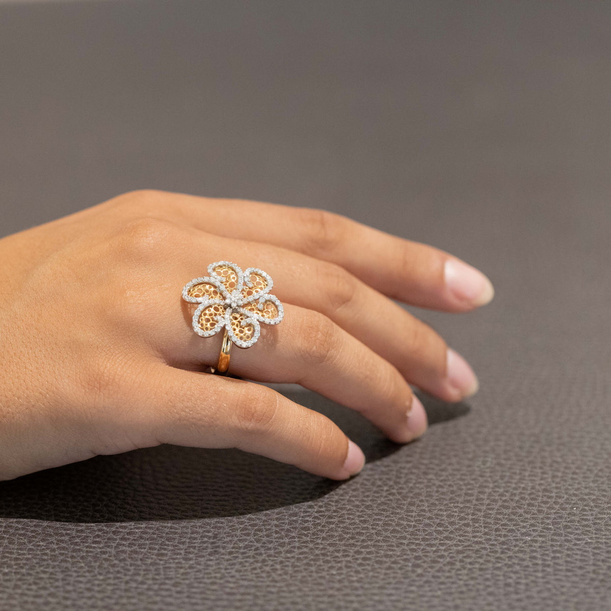 18kt Yellow Gold Daisy Fantasy Ring with Diamond Surround