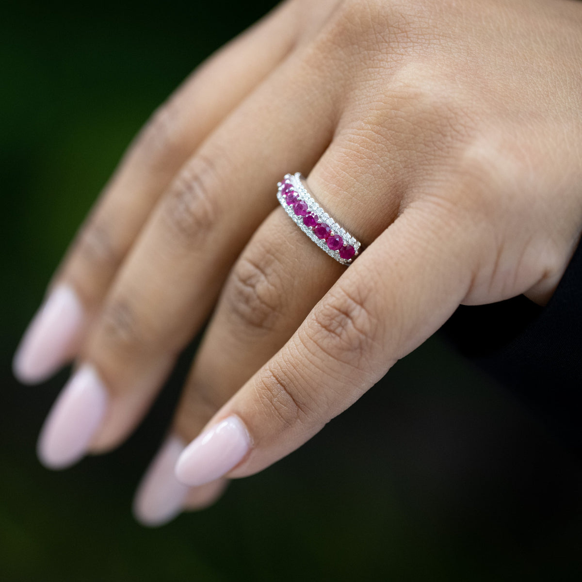 Anello Fascia Rubini, diamanti e oro 18KT