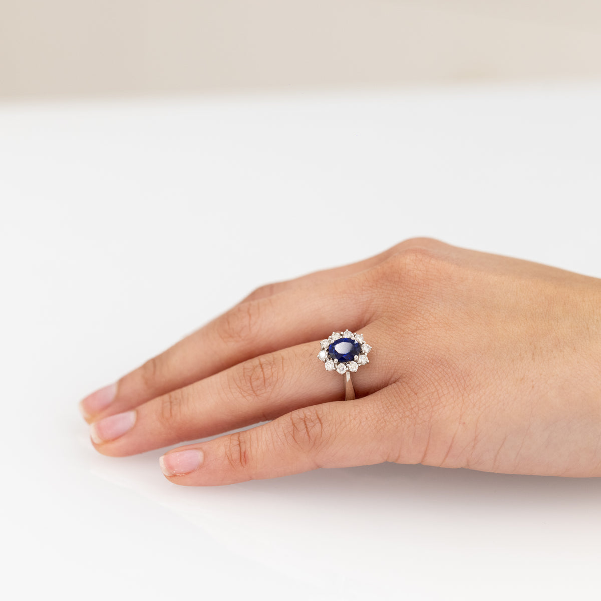 18KT White Gold Ring With Central Sapphire and Diamond Ring