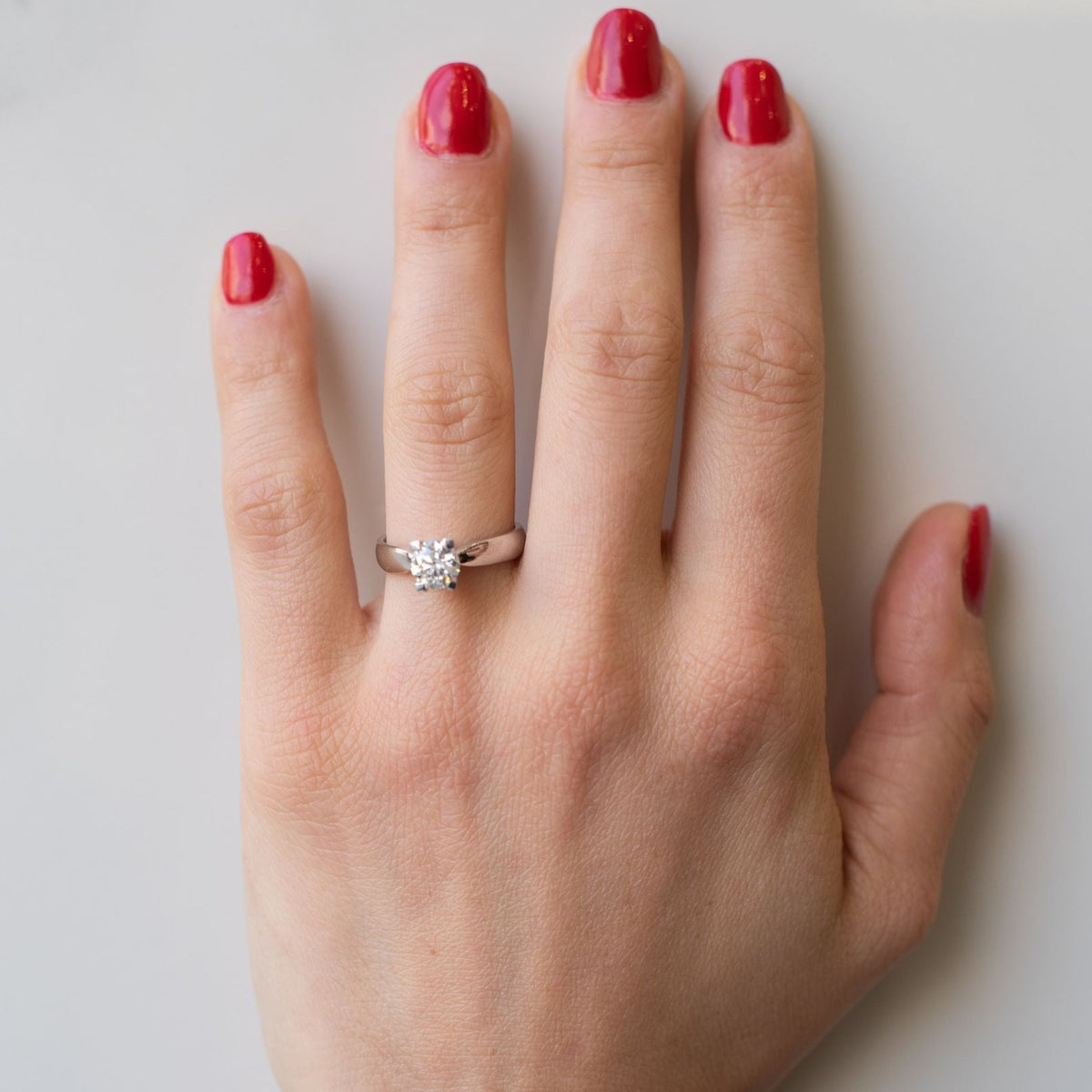 Anello Solitario da 1,01 carato di diamante in Oro Bianco 18KT