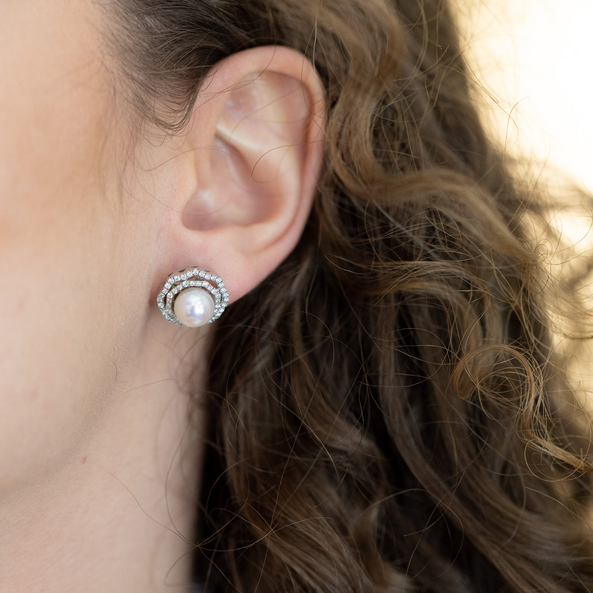 18KT White Gold Earrings With Pearls And Double Row Of Diamonds