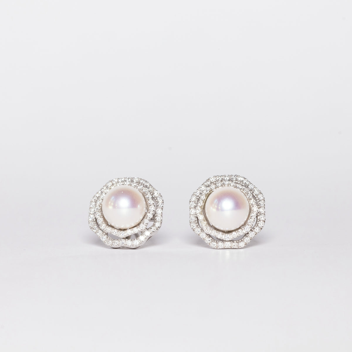 18KT White Gold Earrings With Pearls And Double Row Of Diamonds