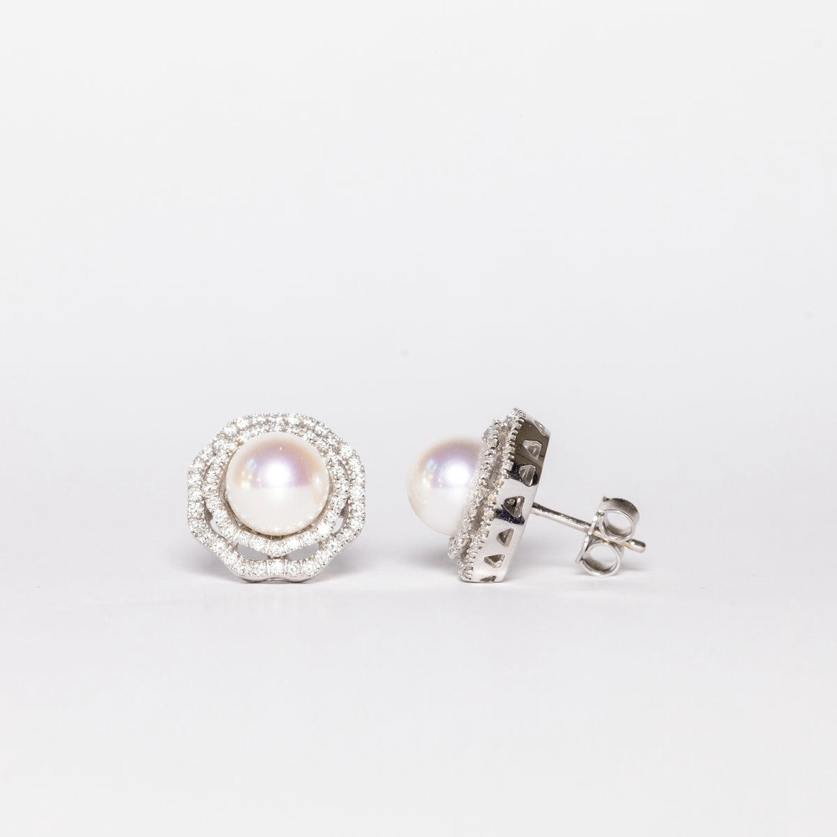 18KT White Gold Earrings With Pearls And Double Row Of Diamonds