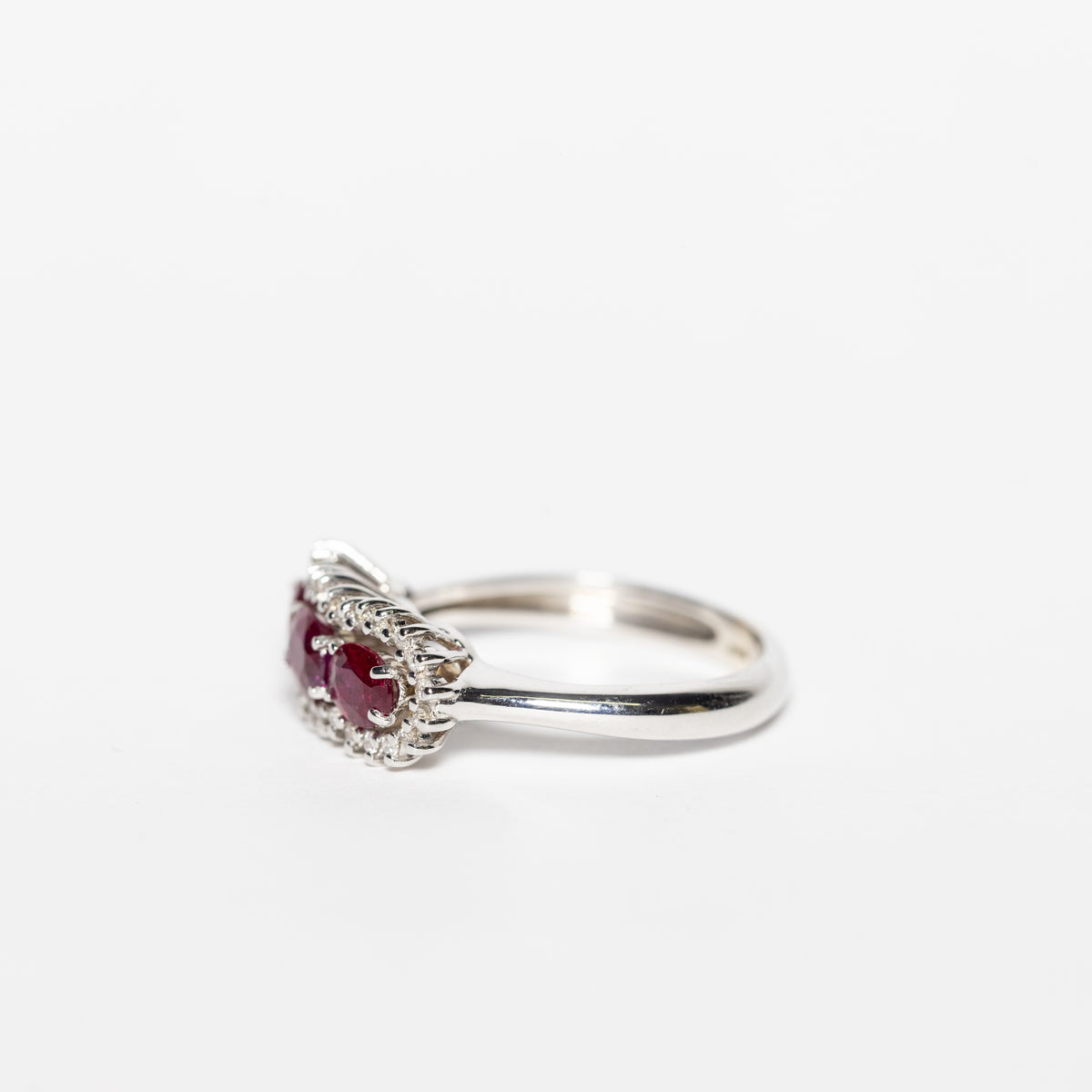18kt White Gold Trilogy Ring With Rubies And Diamonds