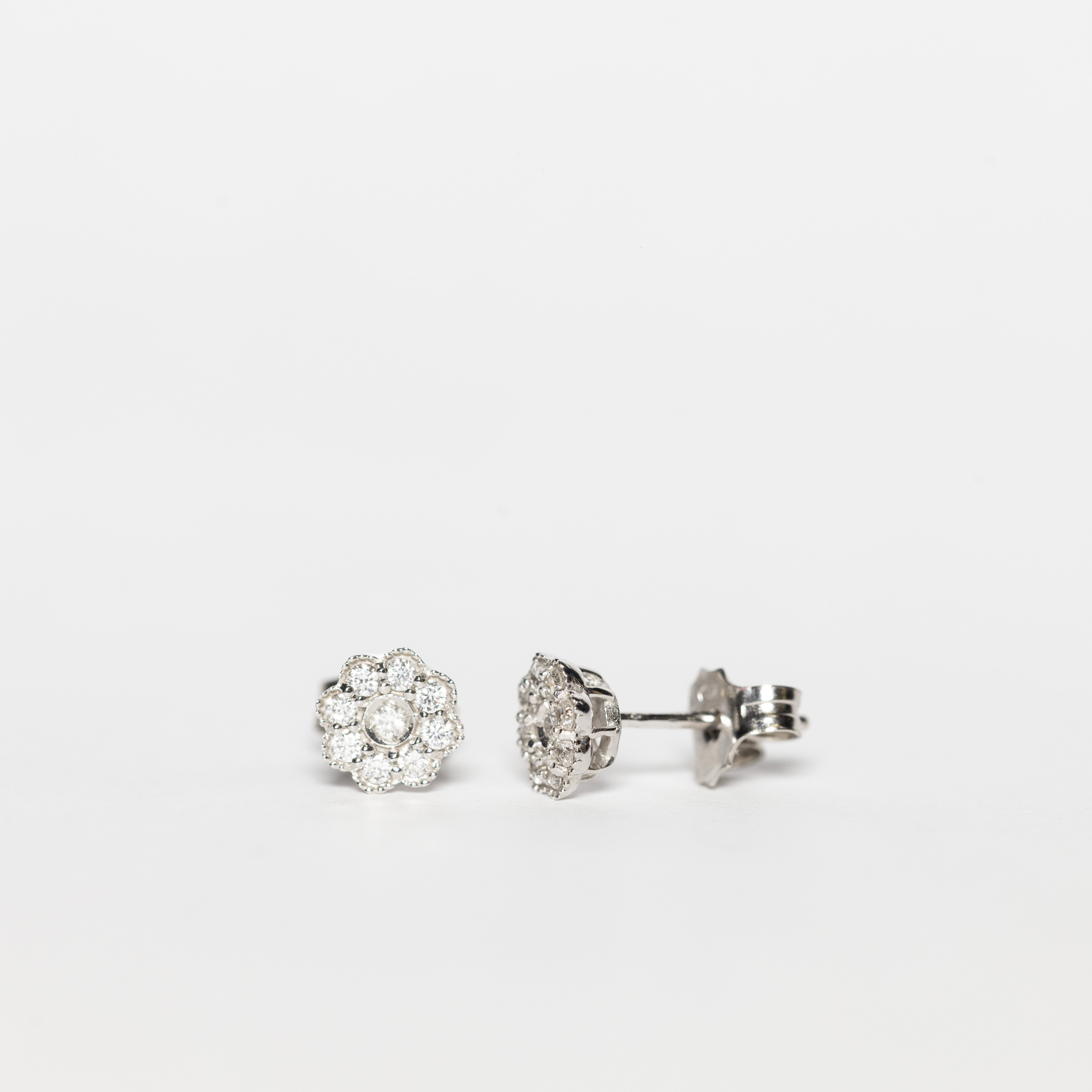 Orecchini A Grappolo In Oro Bianco 9kt Con Diamanti – Elements Da Donna