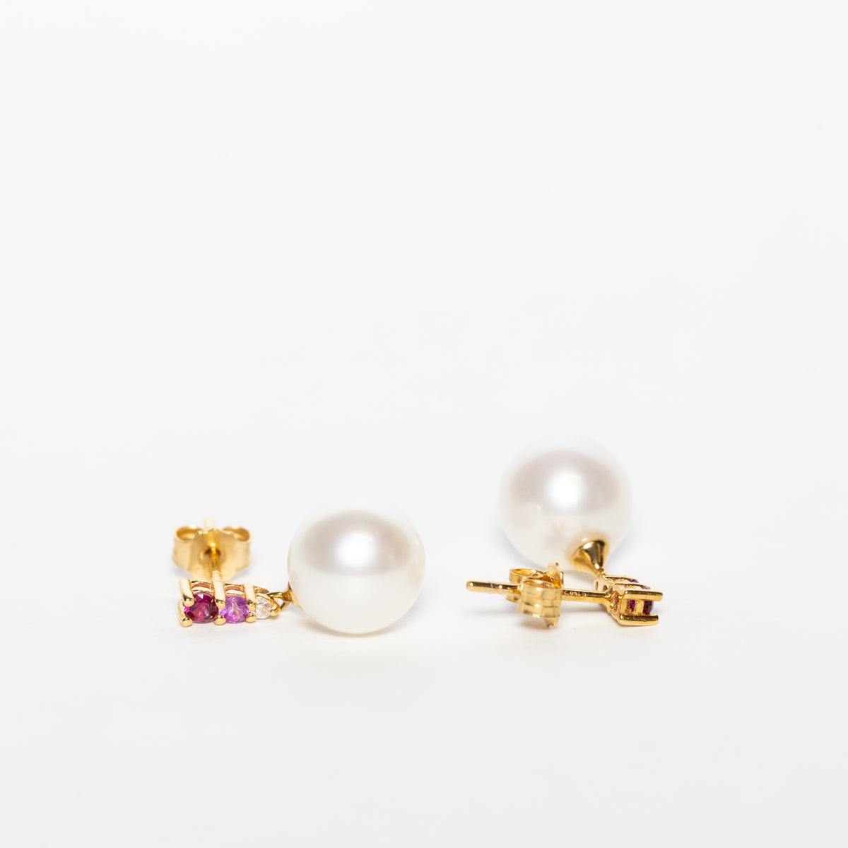 Orecchini In Oro Giallo 18 Kt Con Degradé Di Pietre Colorate E Perle
