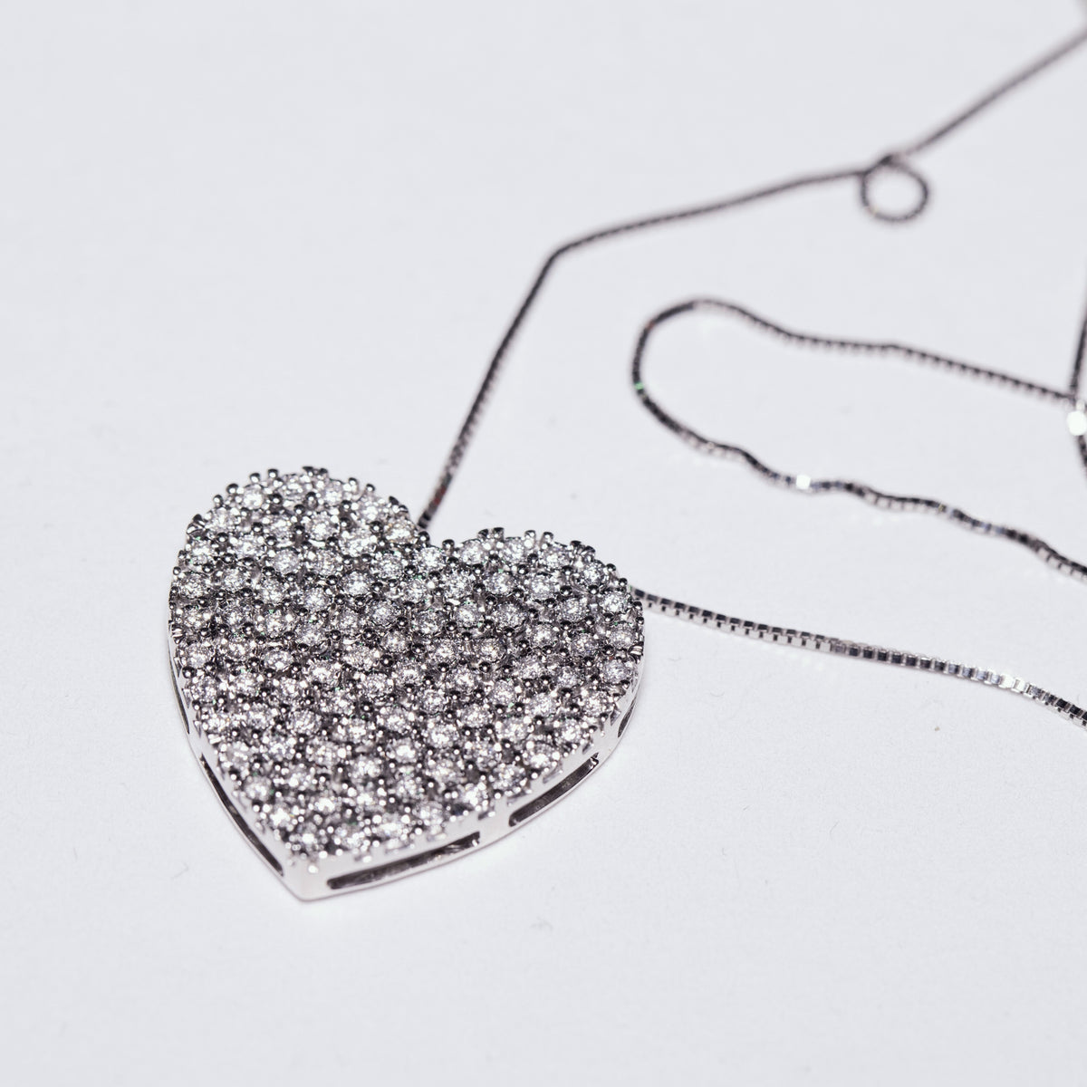 18KT White Gold and 0.40KT Diamonds Heart Fantasy Jewel