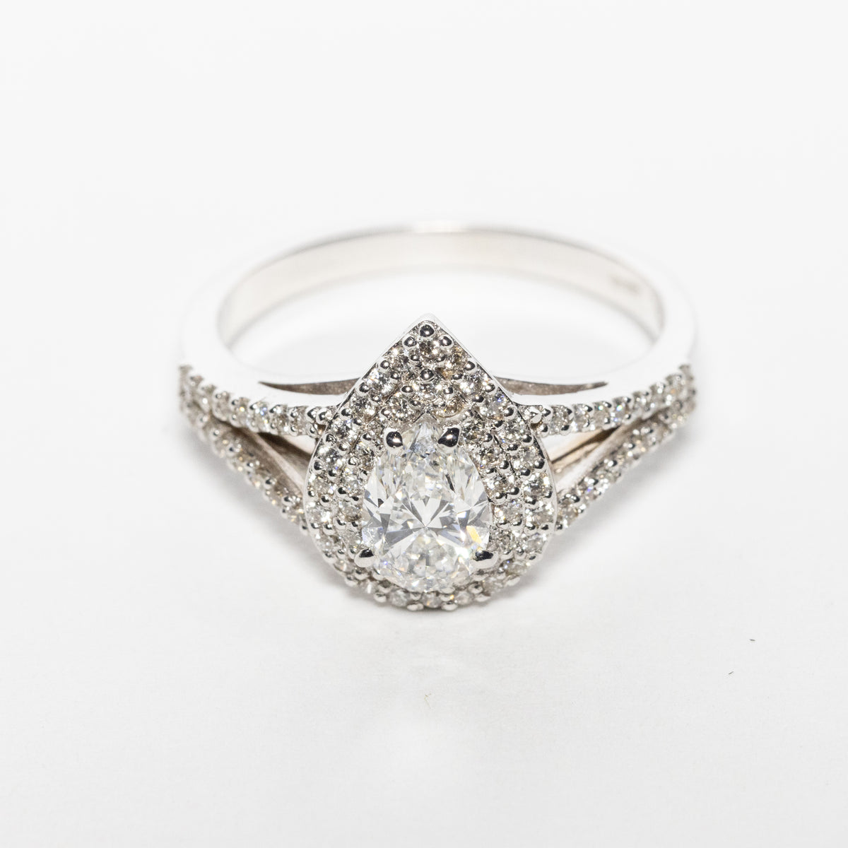 18KT White Gold Sea Drop Ring with Round Brilliant Diamonds