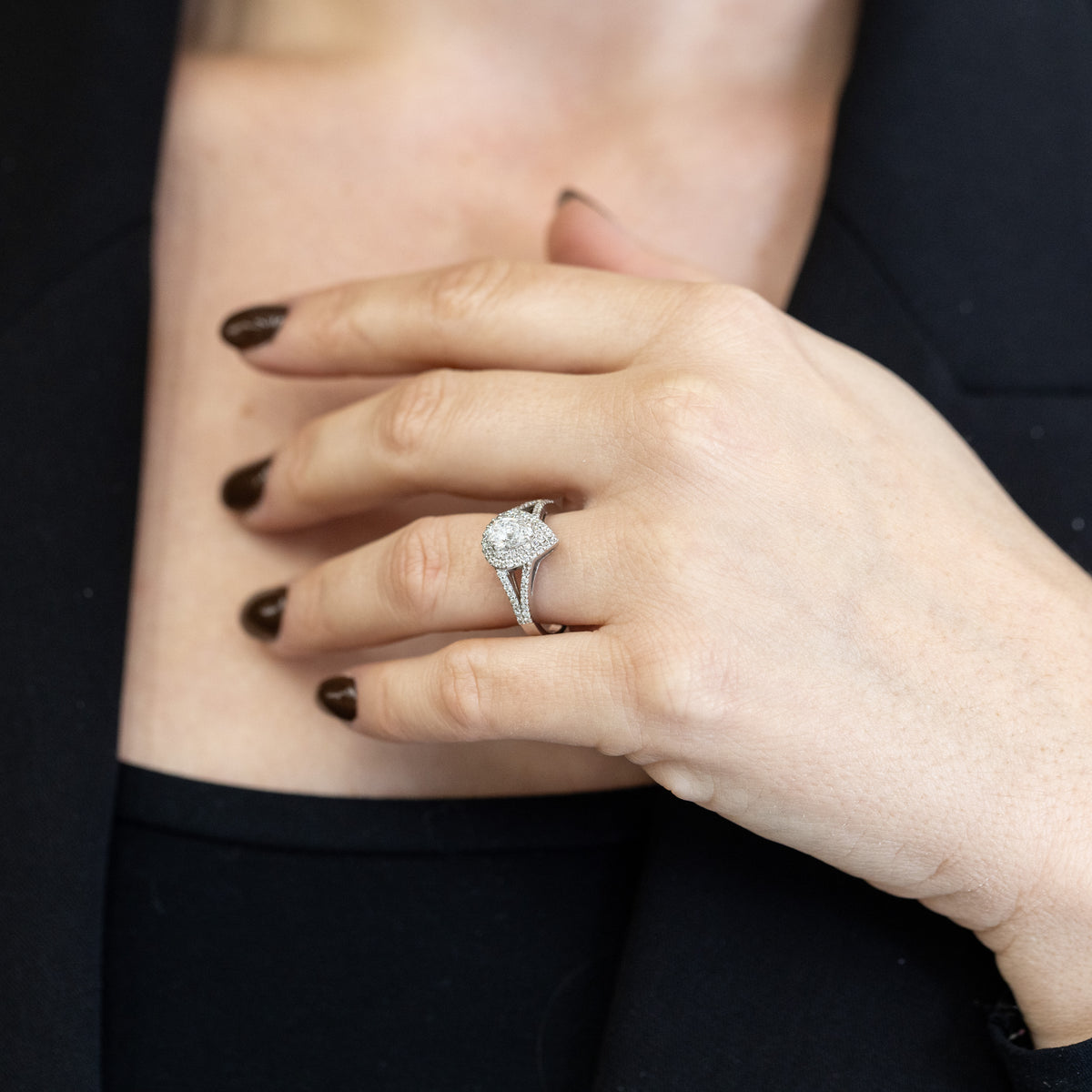 18KT White Gold Sea Drop Ring with Round Brilliant Diamonds