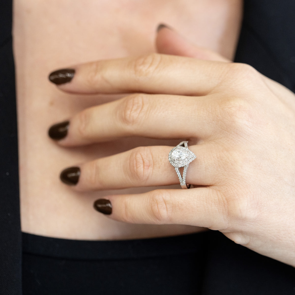 18KT White Gold Sea Drop Ring with Round Brilliant Diamonds