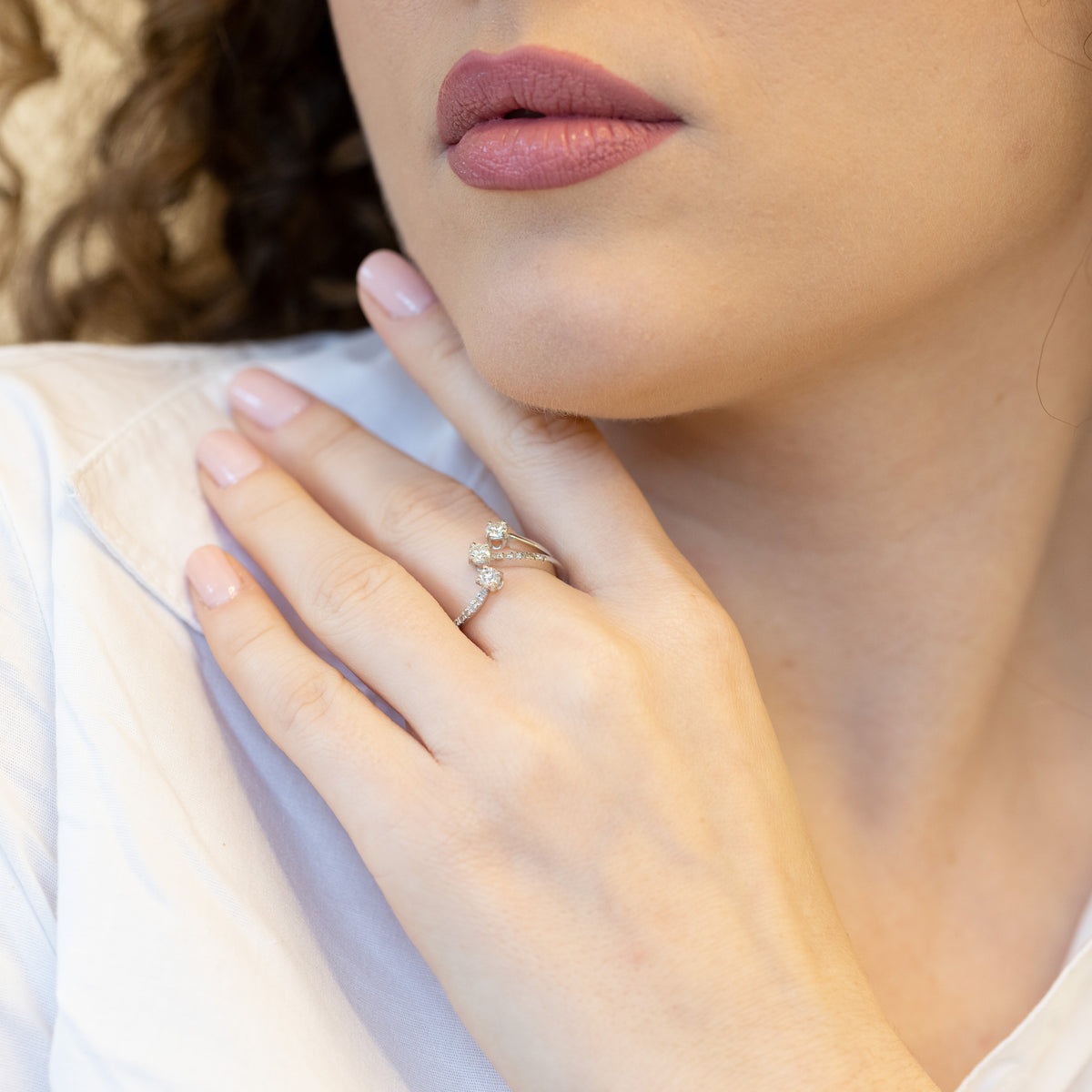 Asymmetric Trilogy Ring In 18 Kt White Gold And Diamonds
