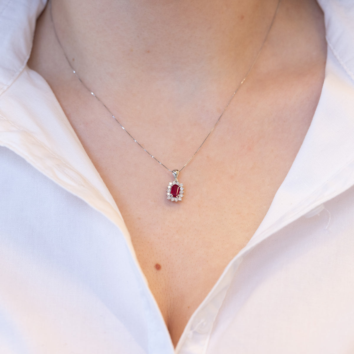 18KT White Gold Necklace with Oval Ruby and Diamonds