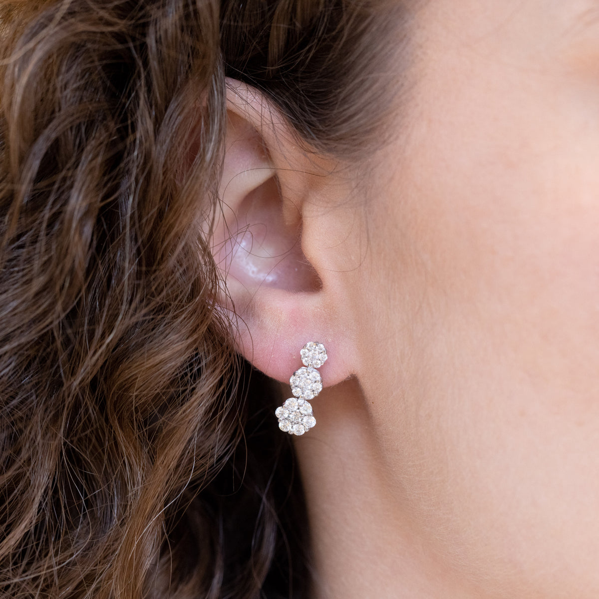 18KT White Gold Degradè Earrings in Pavè with Diamonds