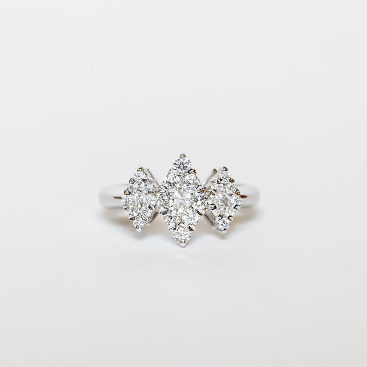 Trilogy Ring Rhombus Shape Pavè In 18 Kt White Gold And Diamonds