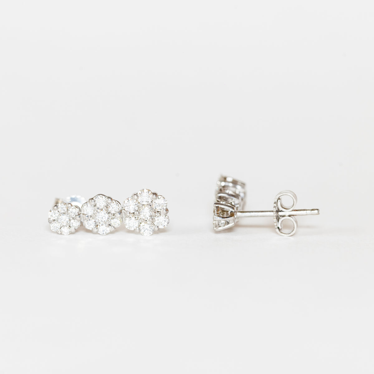18KT White Gold Degradè Earrings in Pavè with Diamonds