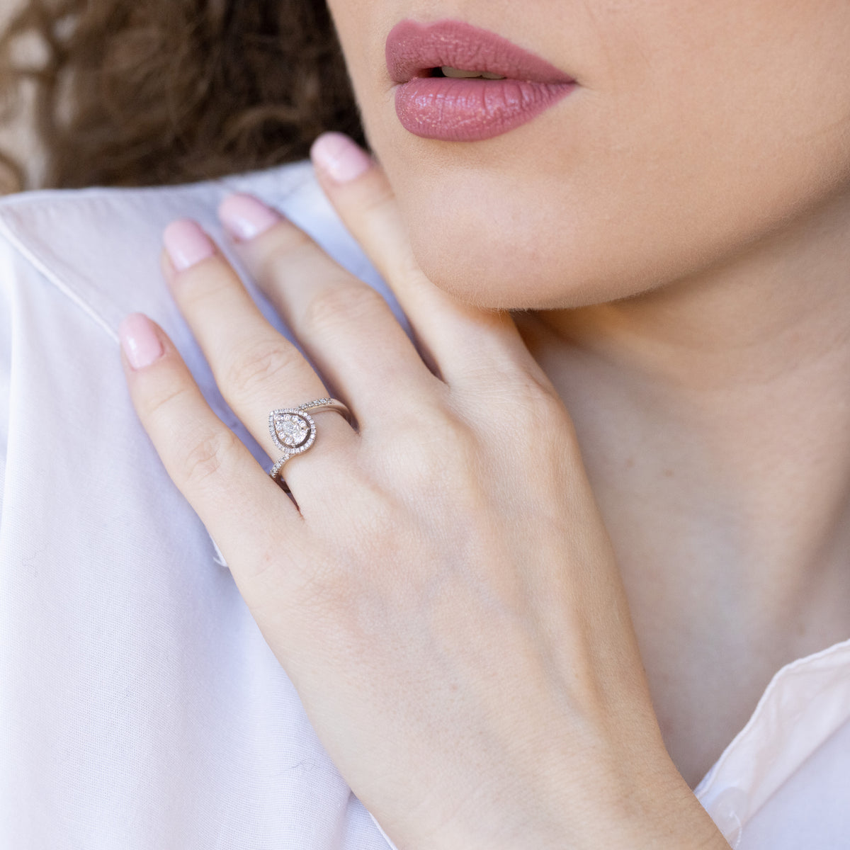 18kt White Gold Sea Drop Ring with Diamonds