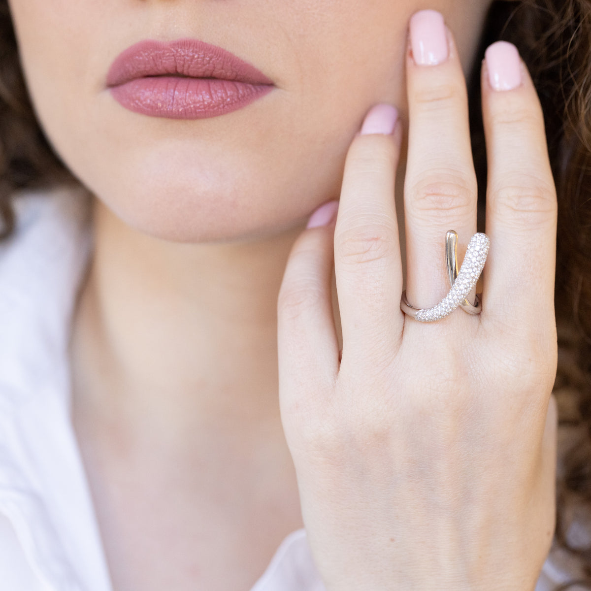 Saturn Ring in 18kt White Gold with Diamonds