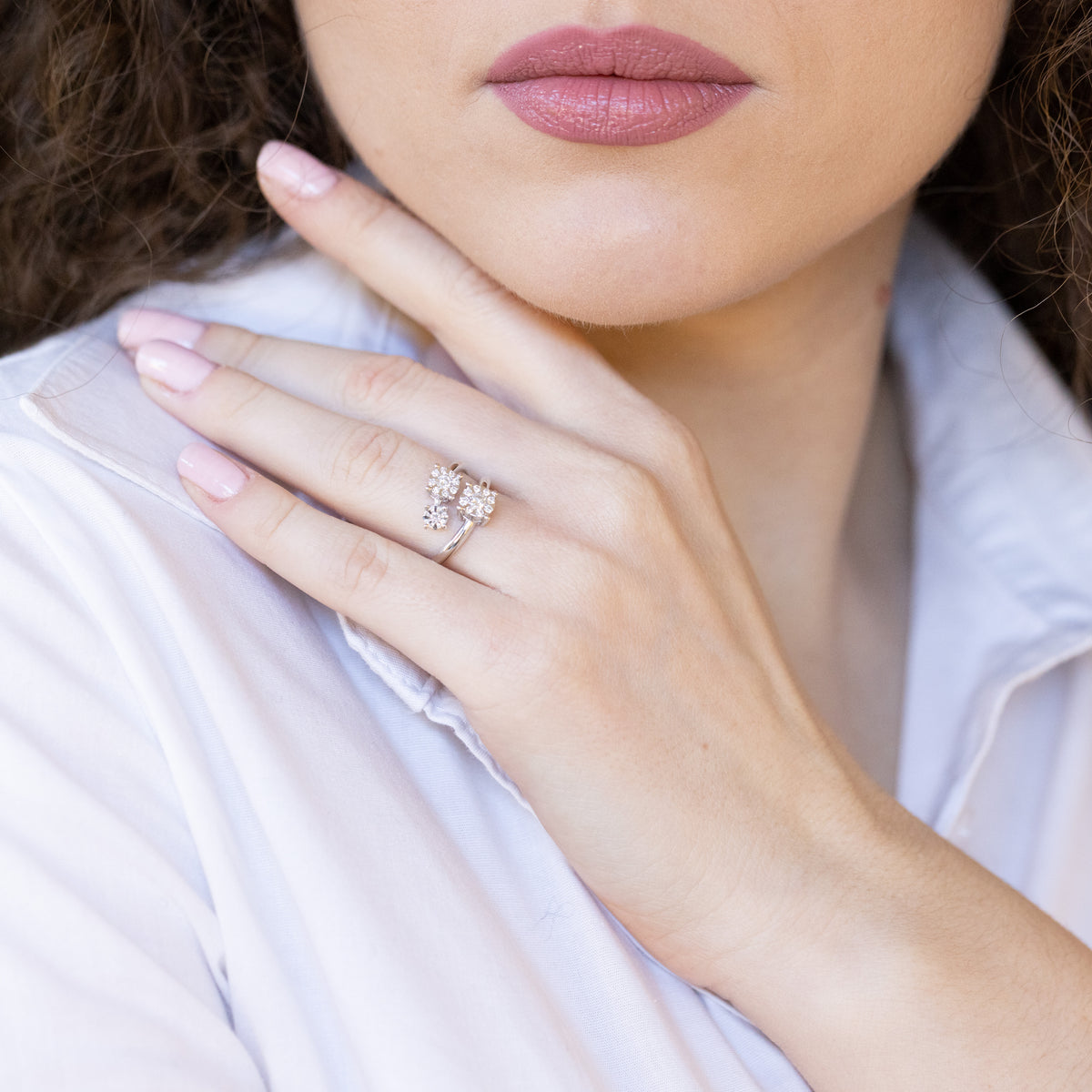 18kt White Gold Pavè Tris Ring with Diamonds