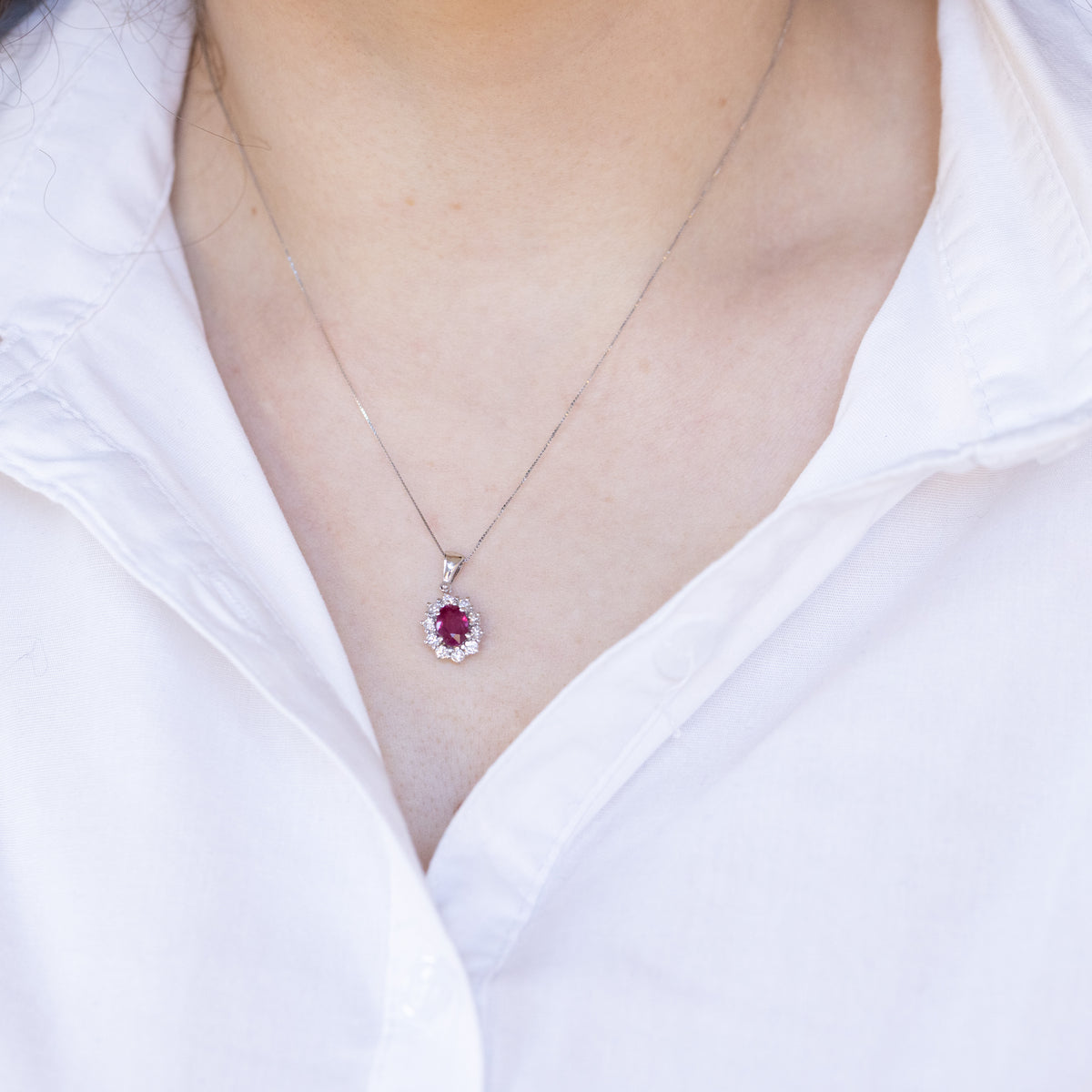 18kt White Gold Necklace with Central Ruby and Surround of Diamonds