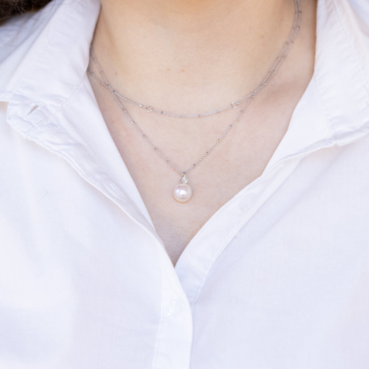 18kt White Gold Double Wrap Necklace with Central Akoya Pearl and Diamonds