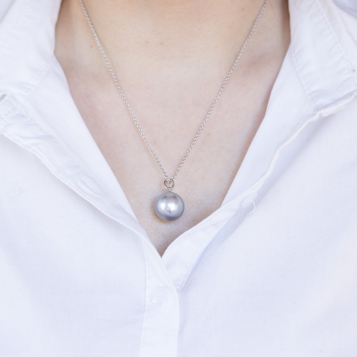 18kt White Gold Necklace with Tahitian Pearl