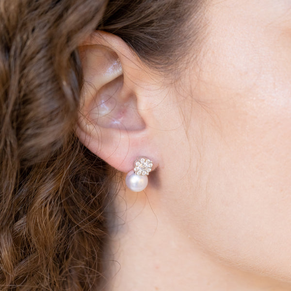 Boucles D'oreilles Perles D'eau Douce Et Or Blanc 18 Carats – Marque SACHA – Neuf Avec étiquettes