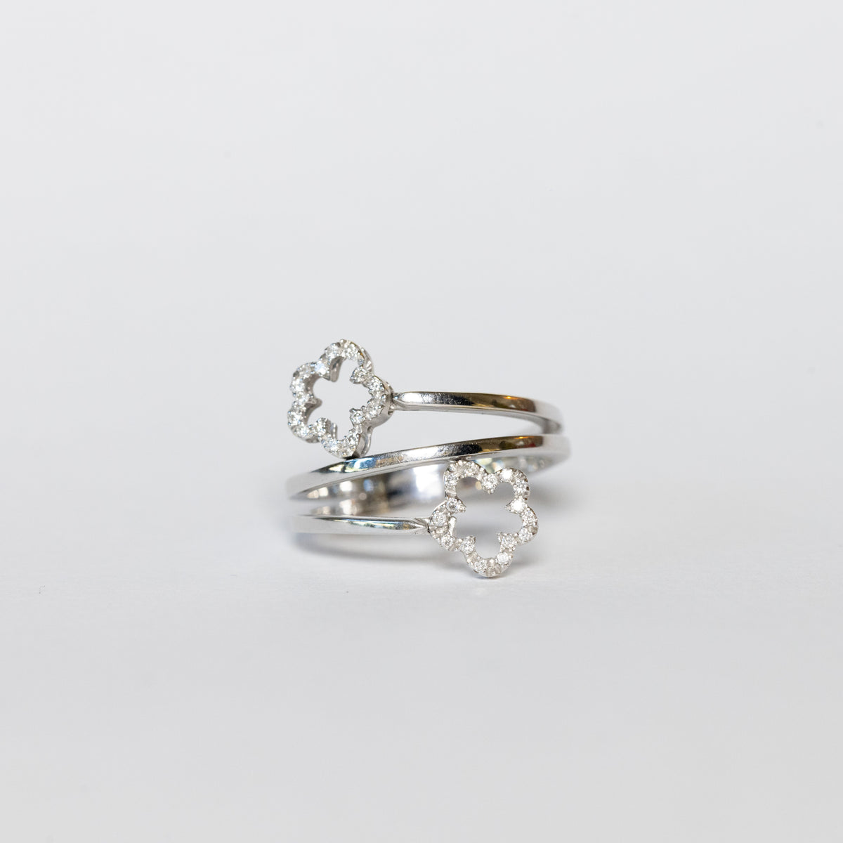 Anello Two Flowers in Oro Bianco 18 kt con Diamanti