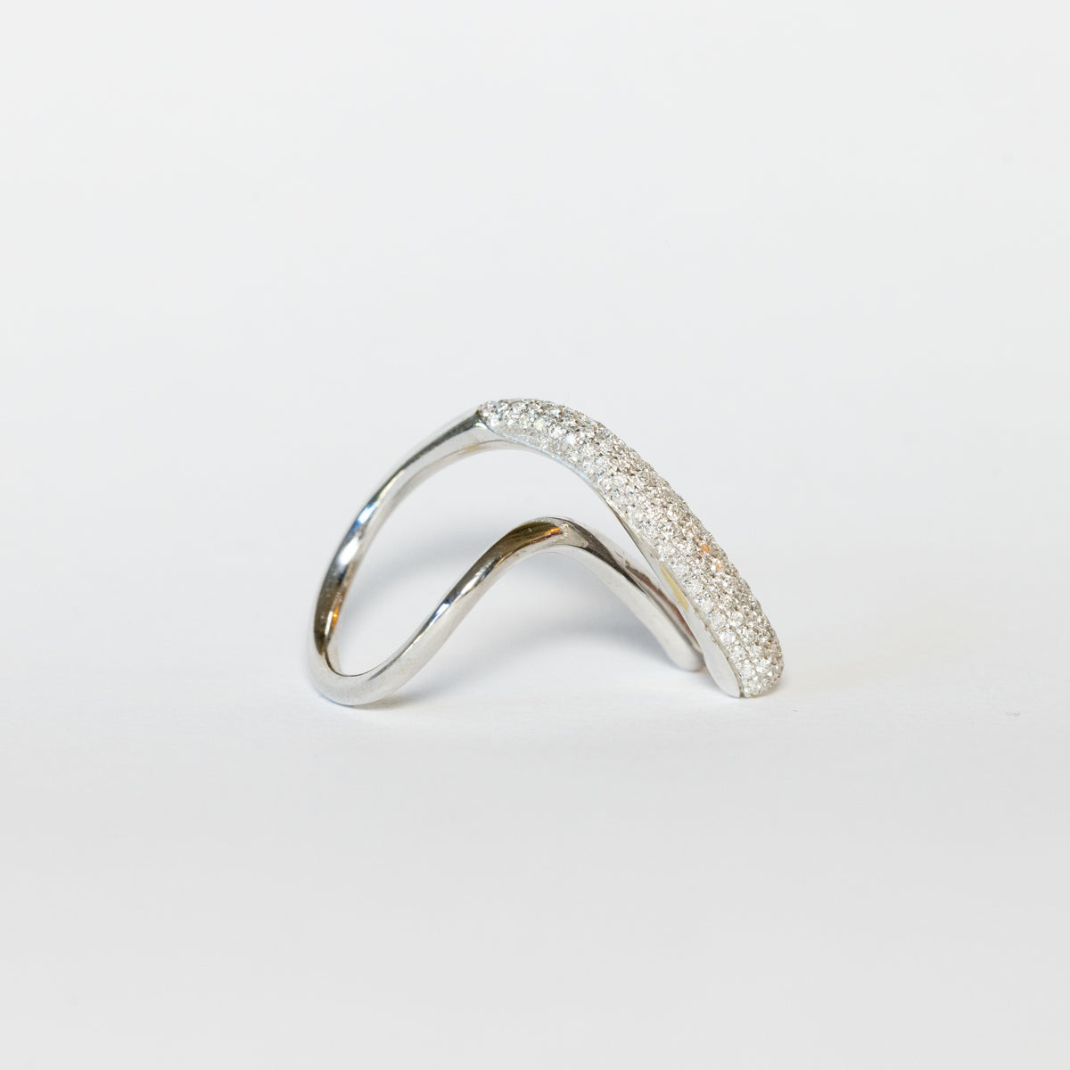 Saturn Ring in 18kt White Gold with Diamonds