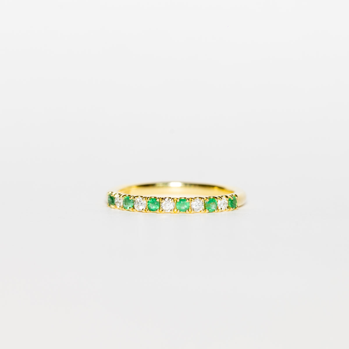 Anello Veretta In Oro Giallo 18 Kt Con Smeraldi E Diamanti