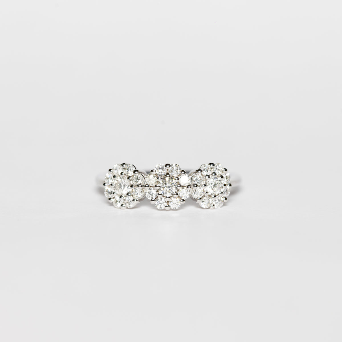 18Kt White Gold Pavé Flower Trilogy Ring with Diamonds