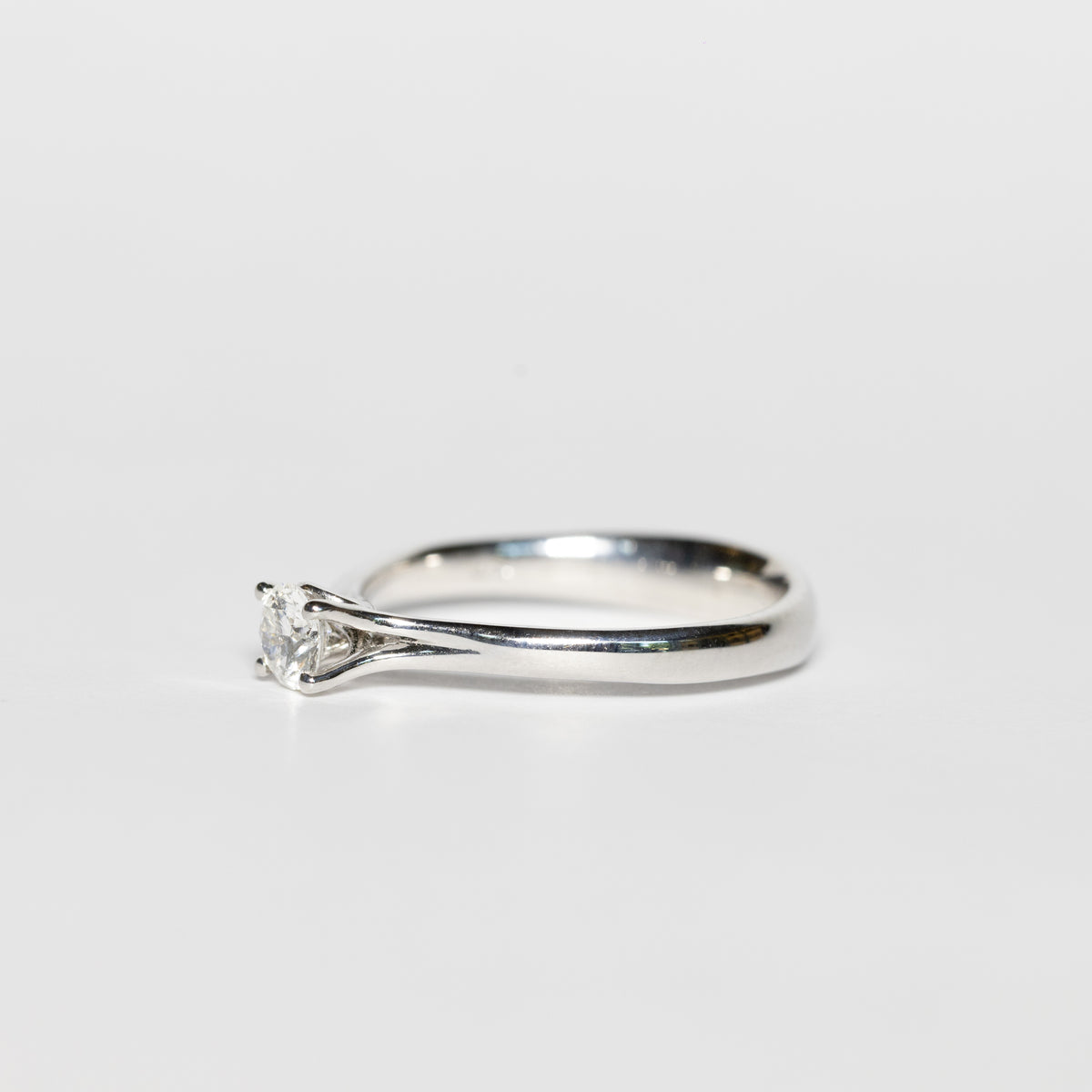"Grace" Solitaire Ring In 18 Kt White Gold With Diamond