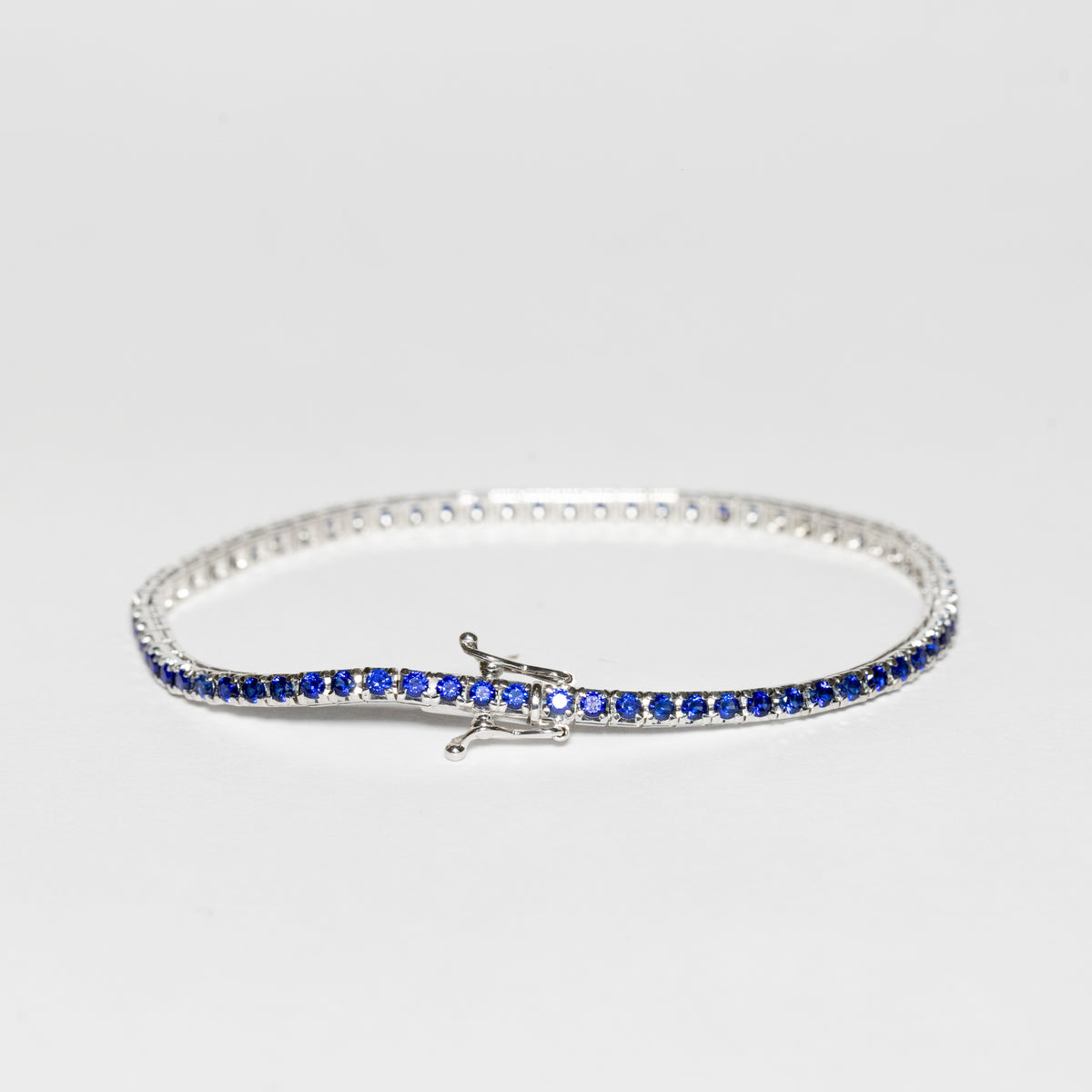 18kt White Gold and Sapphire Tennis Bracelet