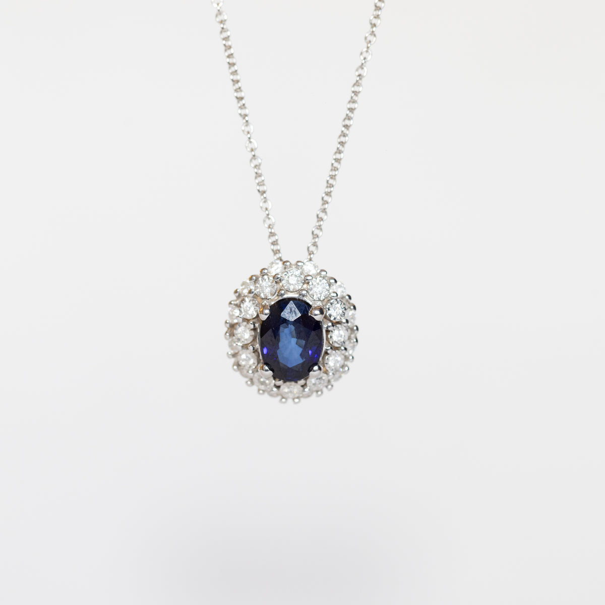 Collier Principessa con Diamanti e Zaffiro in oro bianco 18 kt
