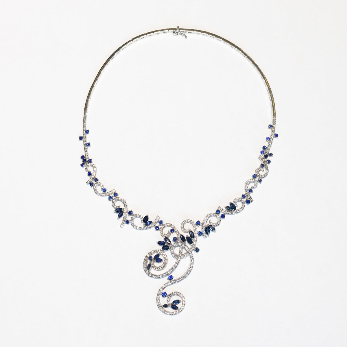 Essence Collier Necklace in 18k White Gold with Drop and Round Brilliant Cut Sapphires
