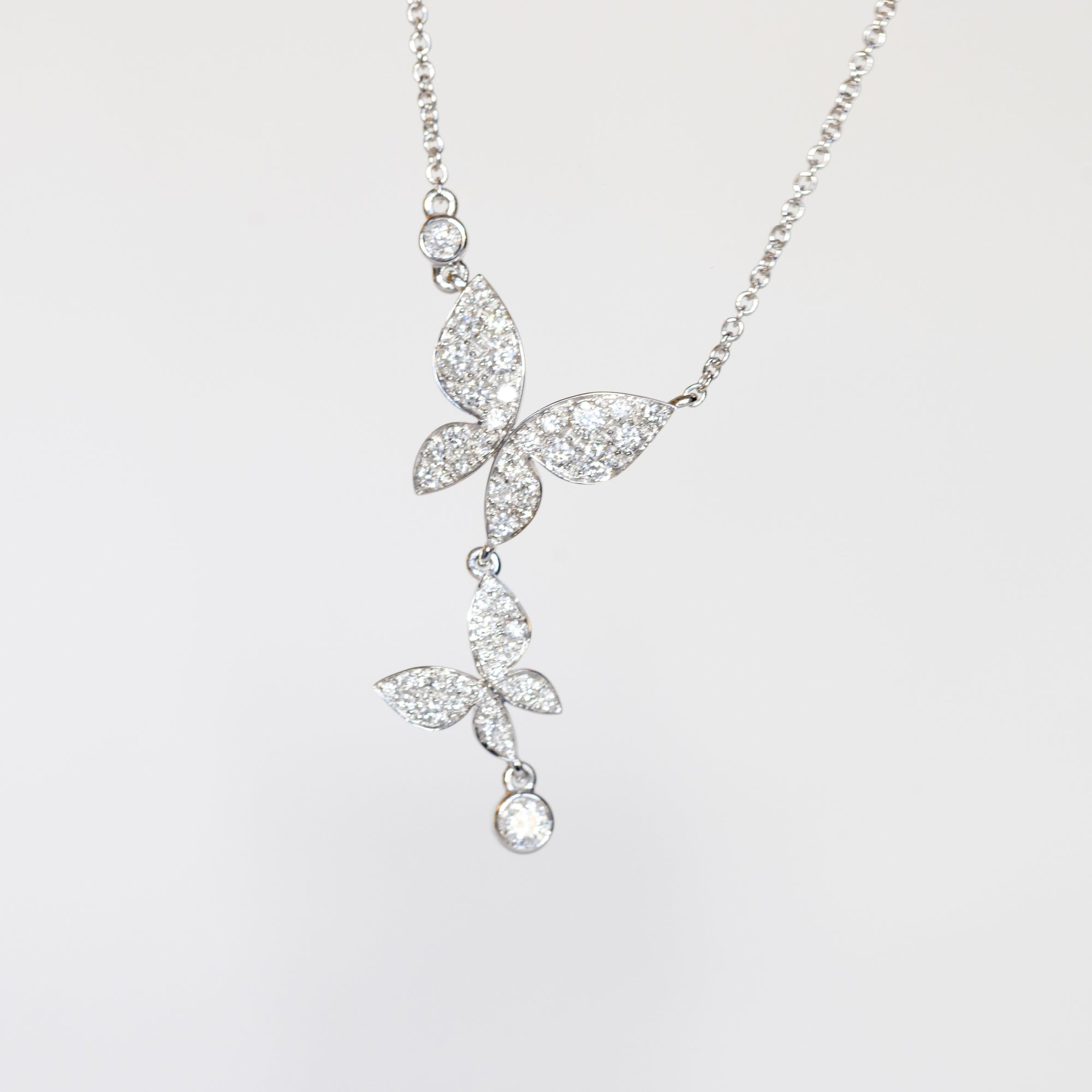 COLLANA multifilo con perle trasparenti e pietre varie - gioiello COLLANA multifilo con perle trasparenti e pietre varie - gioiello