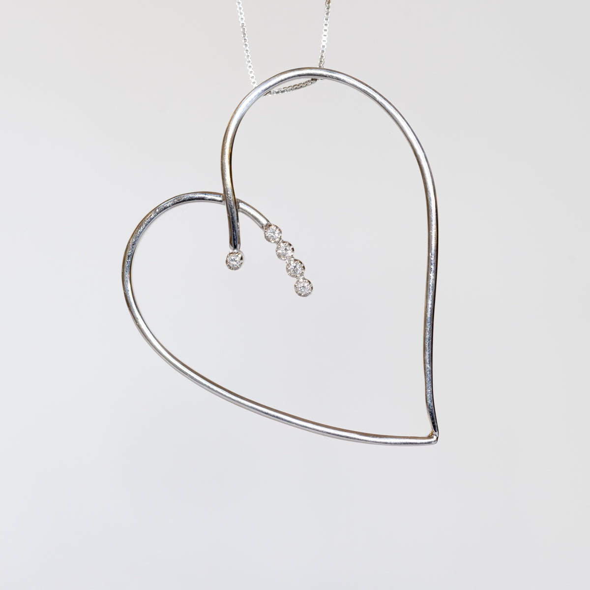 Collana Big Heart in Oro Bianco 18 kt e Diamanti