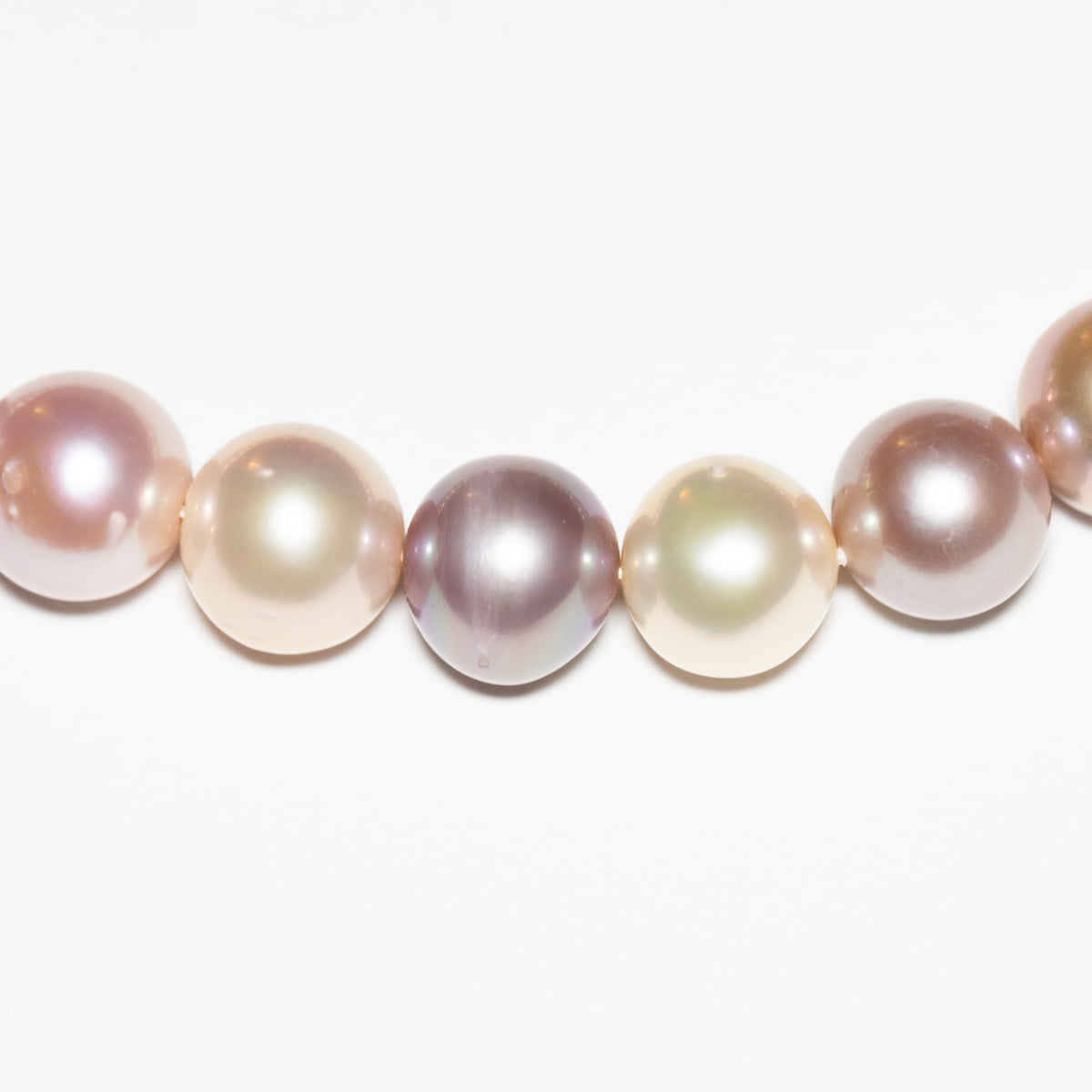 Princess Necklace with Australian Pearls and Susta in 18kt White Gold