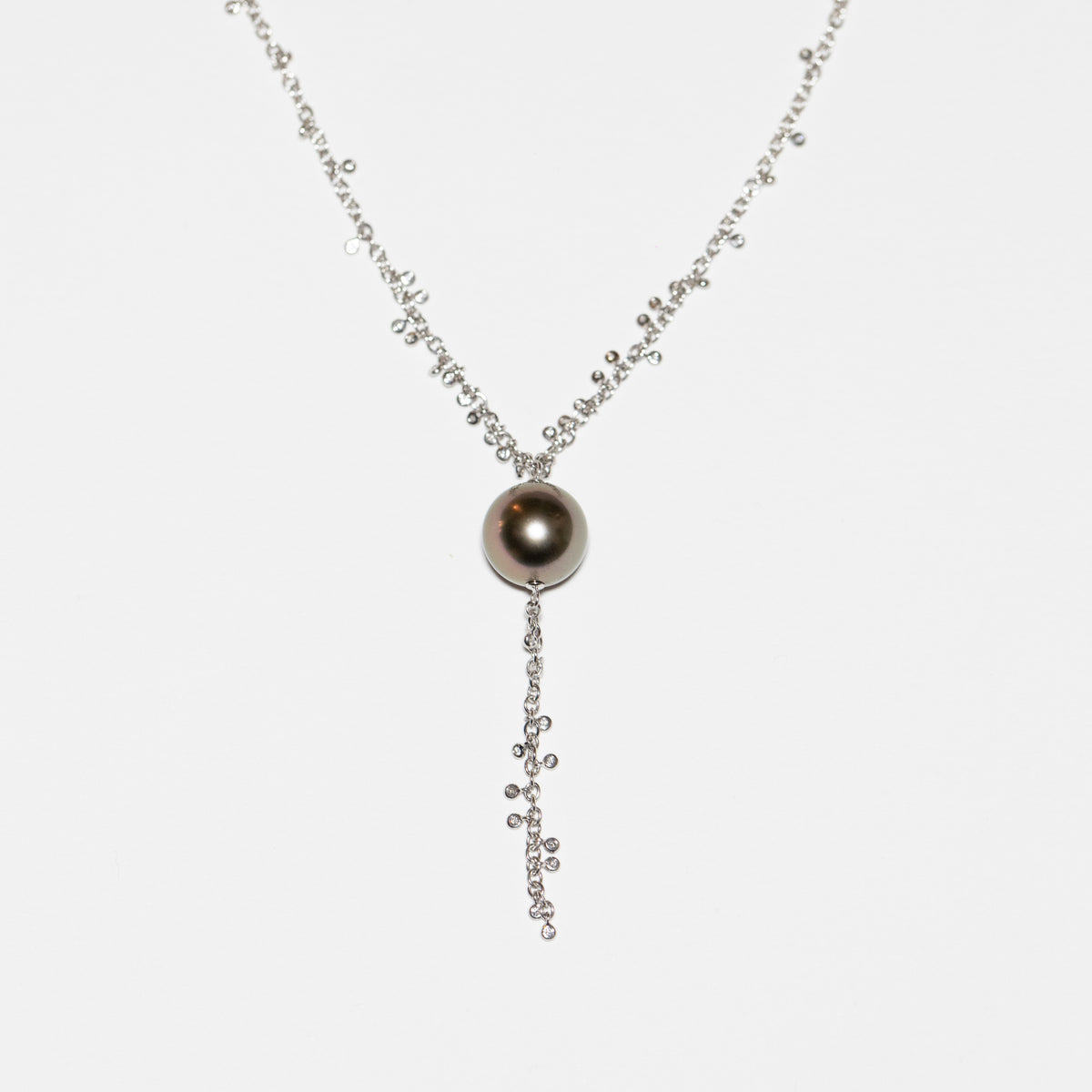 Pearl of the Sea Necklace in 18kt White Gold with Tahitian Pearl and Diamonds